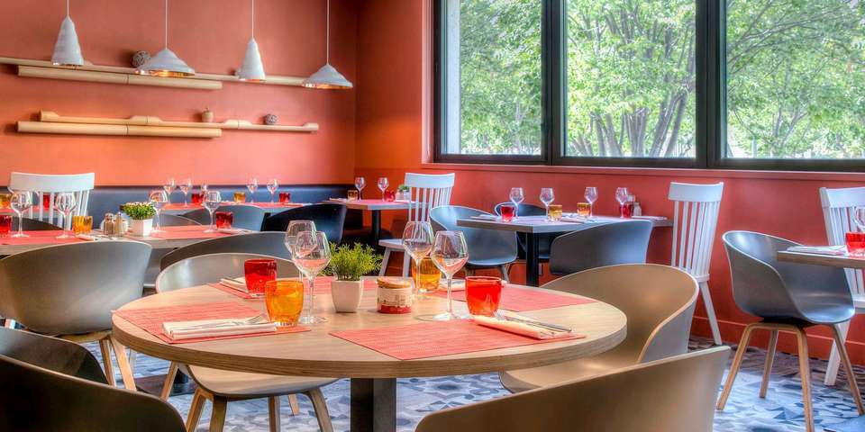 restaurant