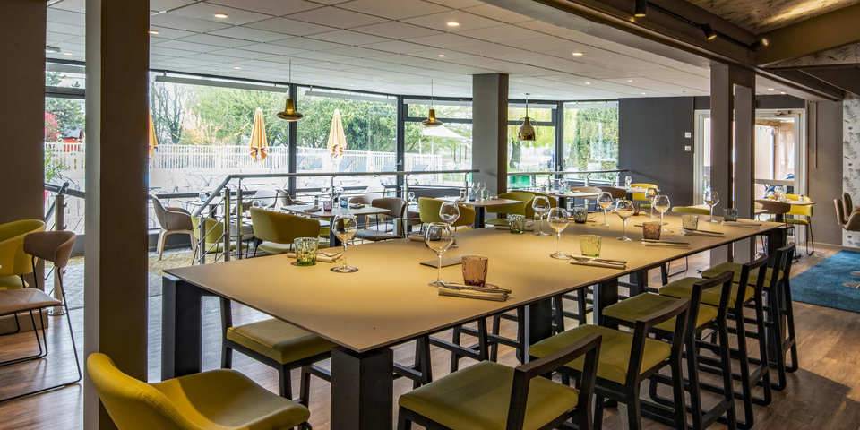restaurant