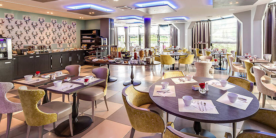 restaurant