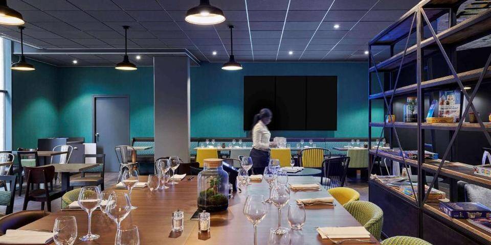 restaurant