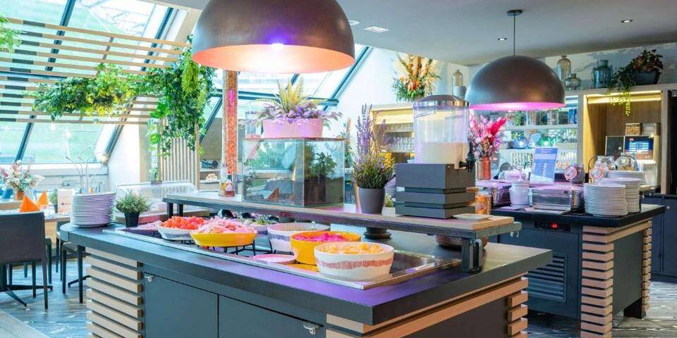 restaurant