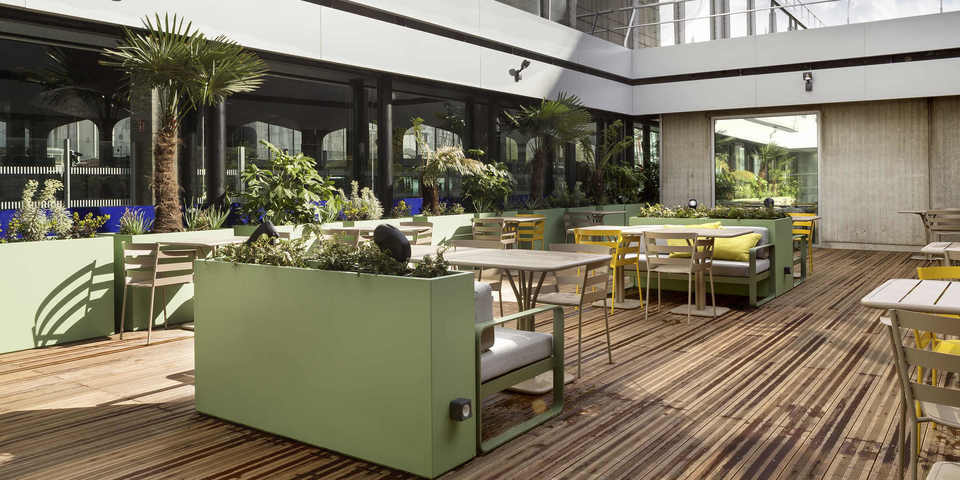 restaurant