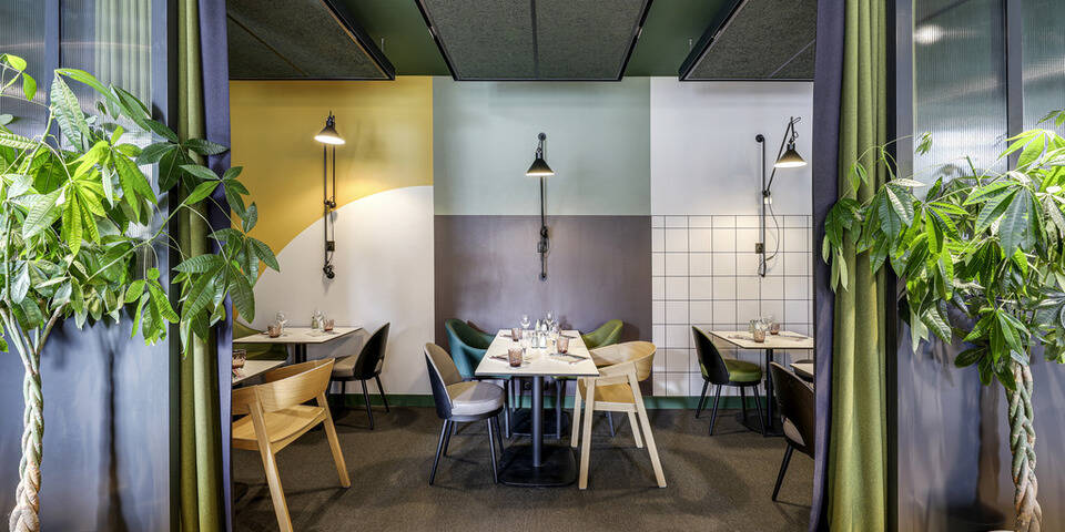 restaurant