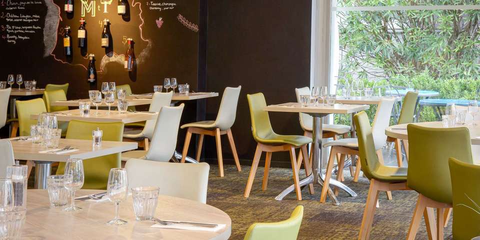 restaurant