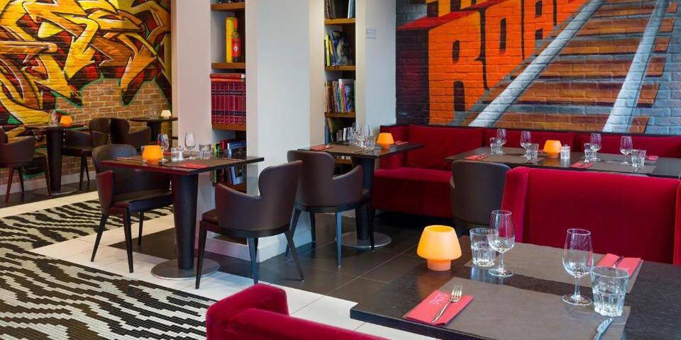 restaurant
