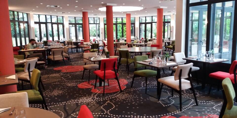 restaurant