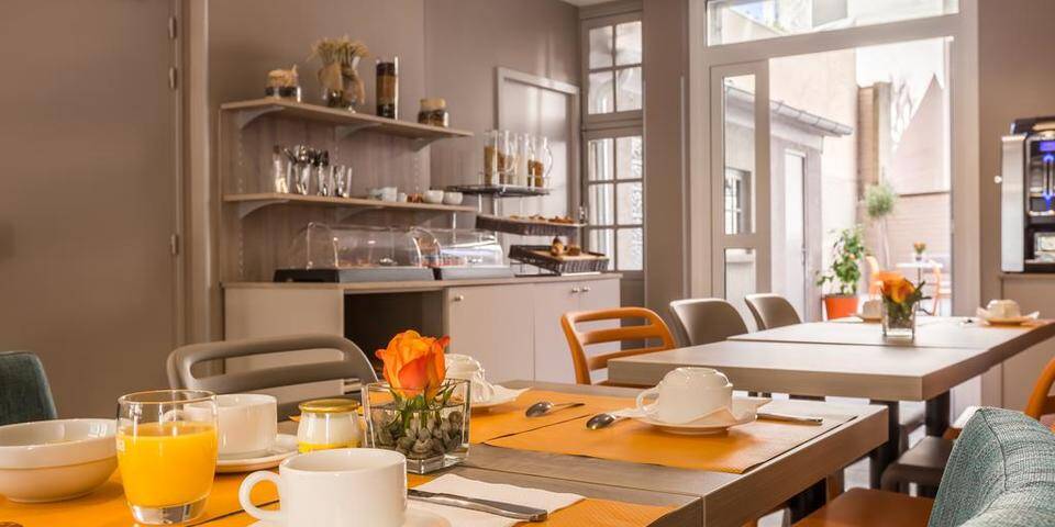 restaurant