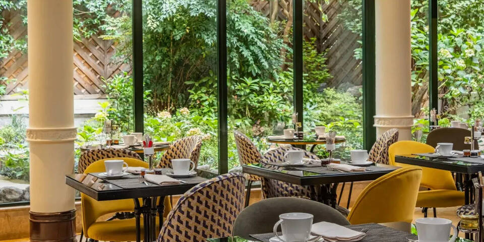 restaurant
