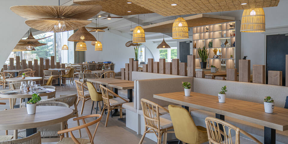 restaurant