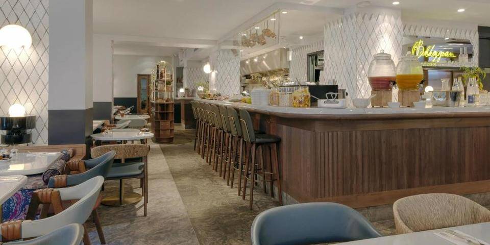 restaurant
