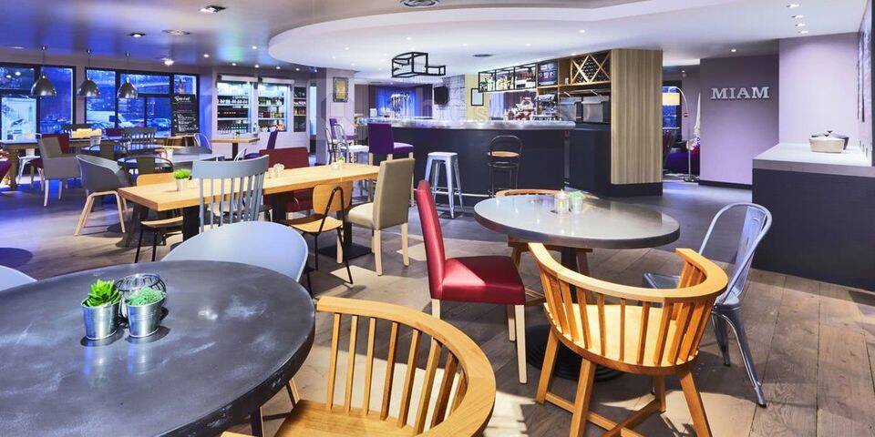 restaurant