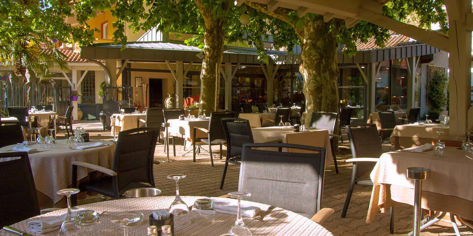 restaurant