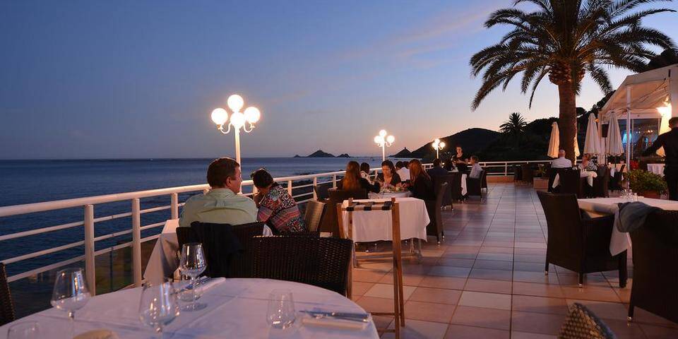restaurant