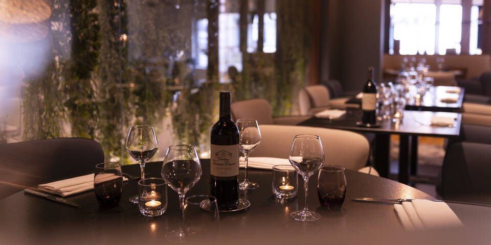 restaurant