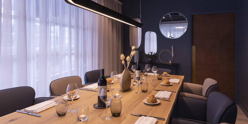 restaurant