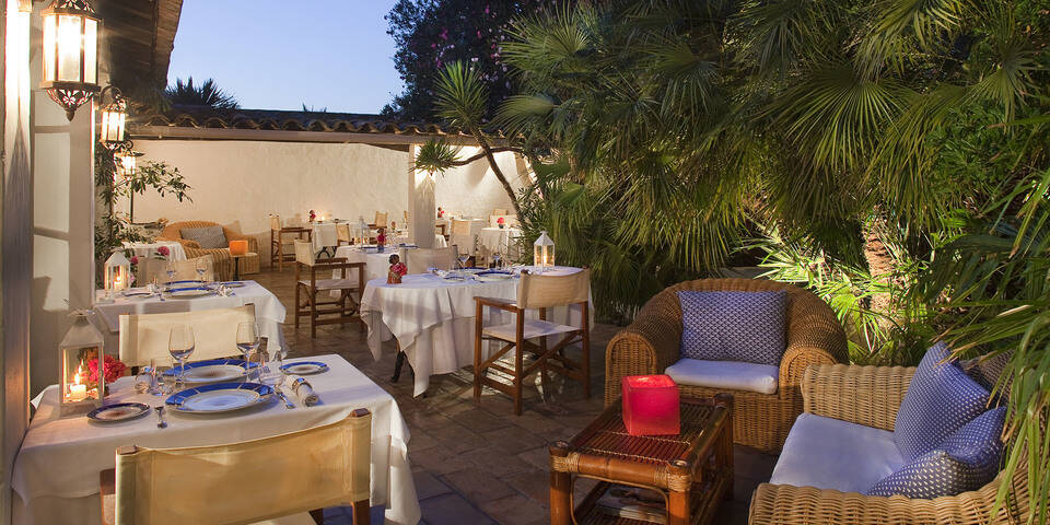 restaurant