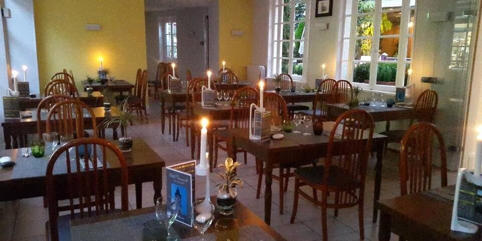 restaurant