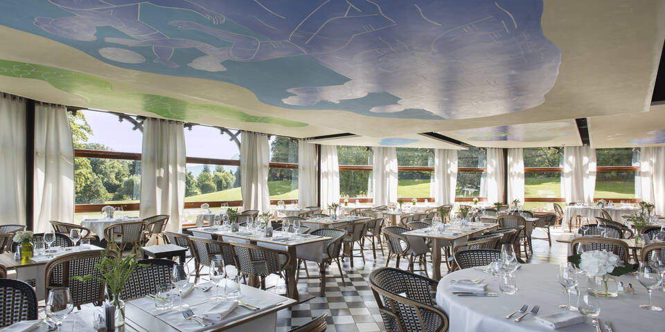 restaurant