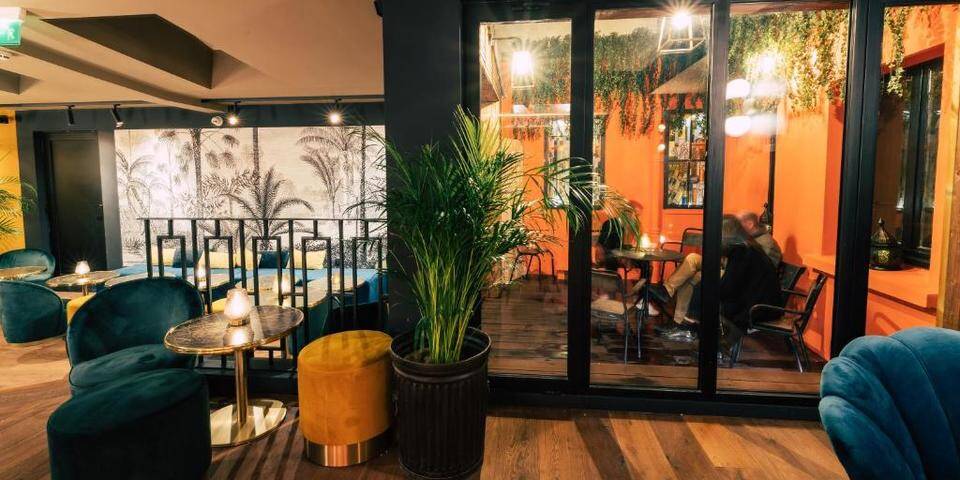 restaurant