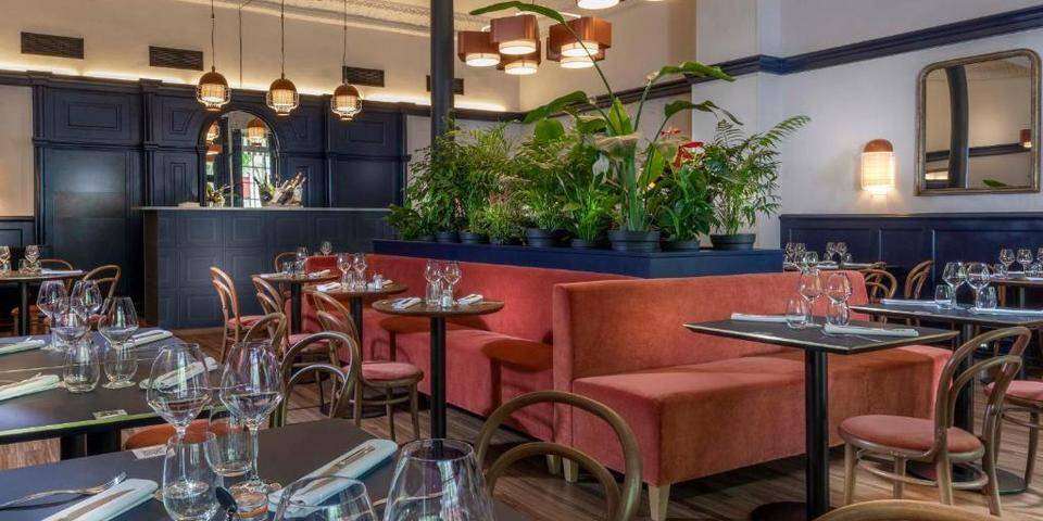 restaurant