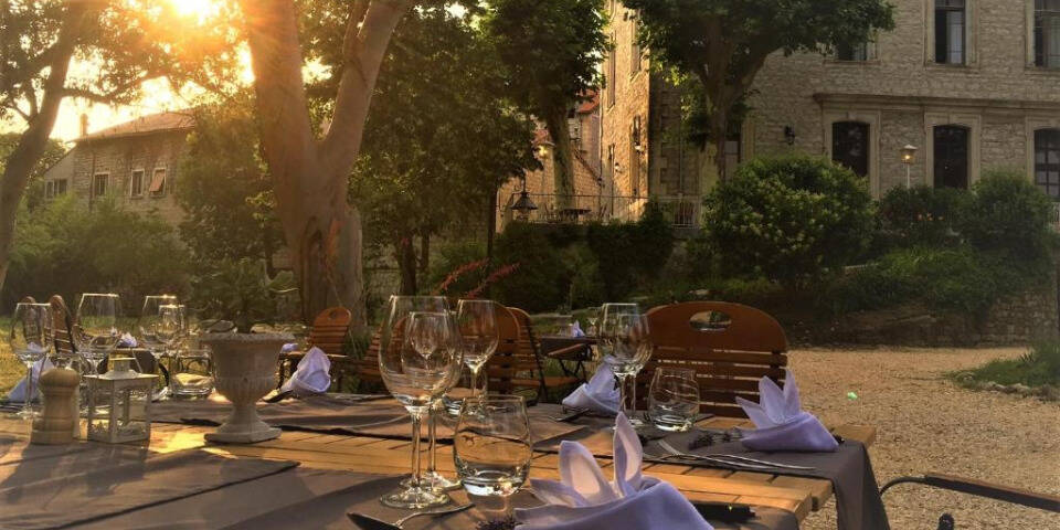 restaurant