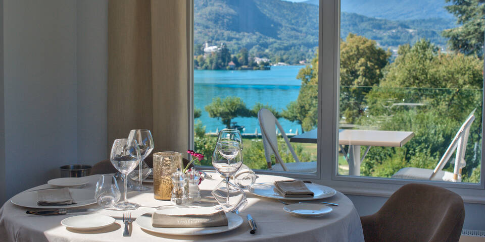 restaurant