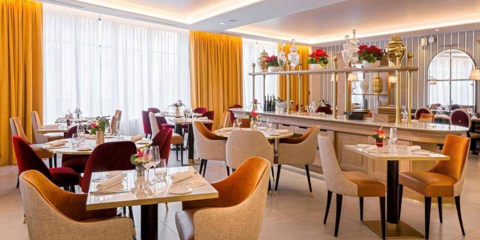 restaurant