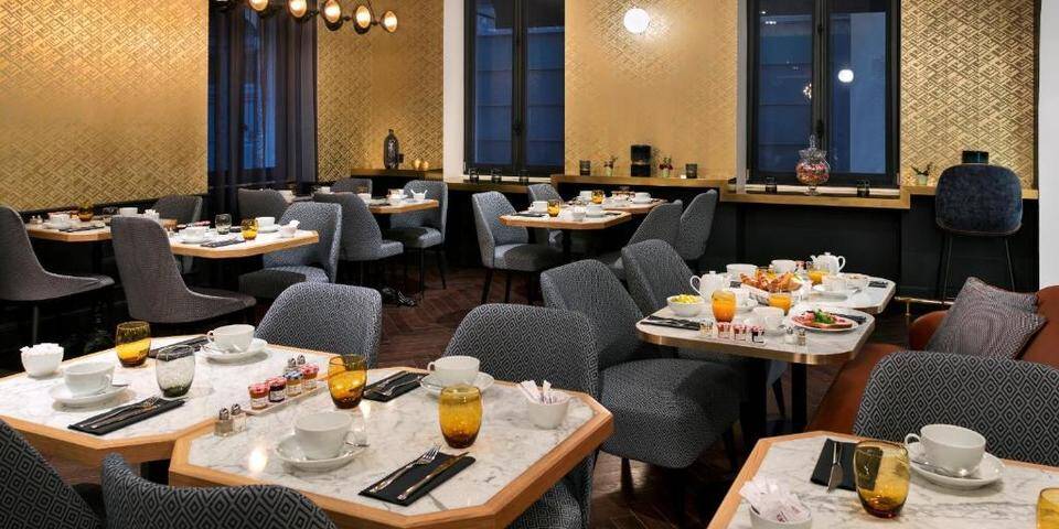 restaurant