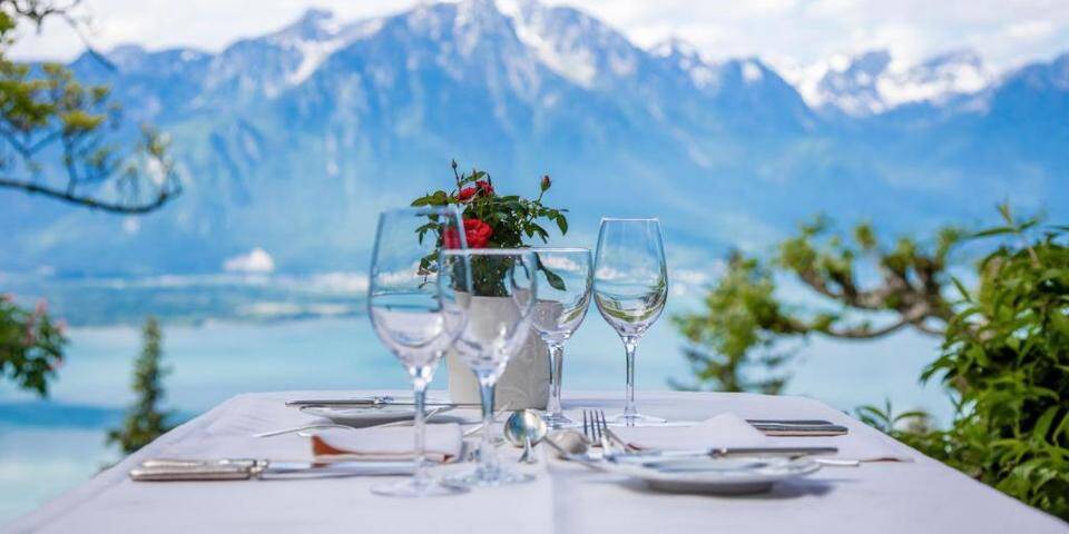 restaurant