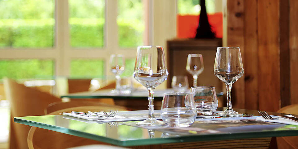 restaurant