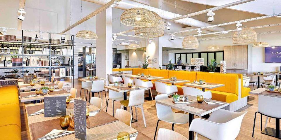 restaurant