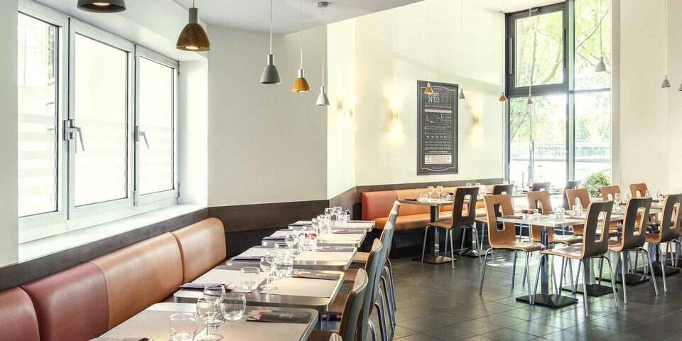 restaurant
