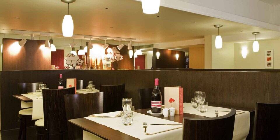 restaurant