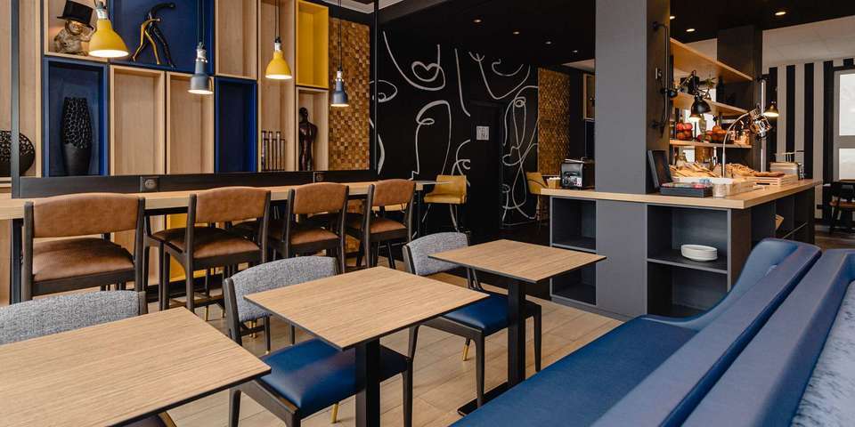 restaurant