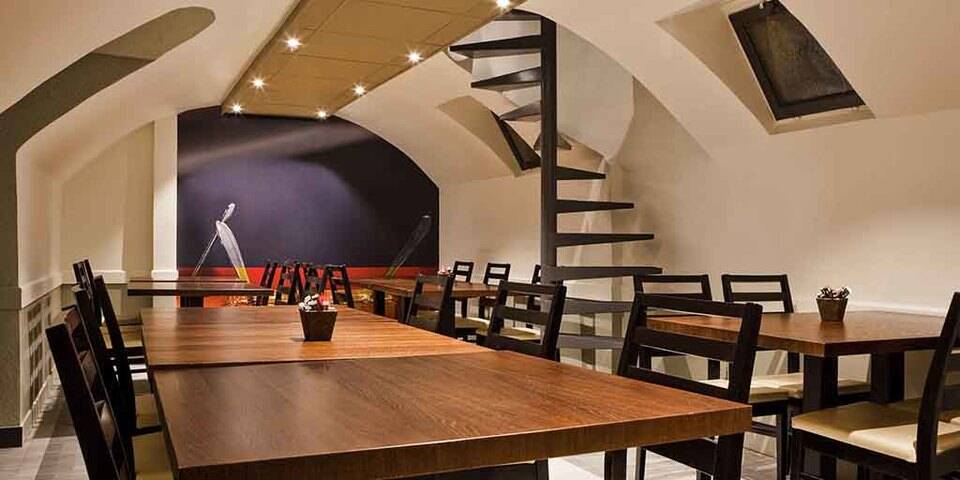 restaurant