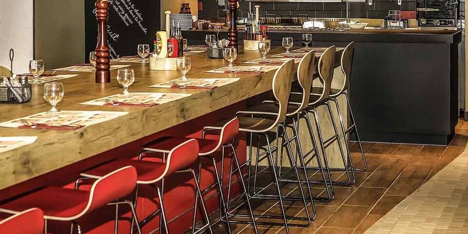 restaurant