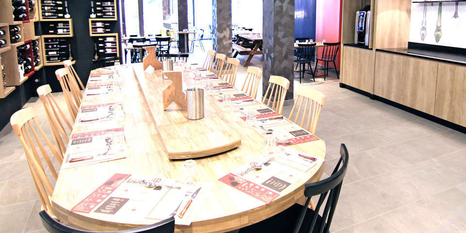 restaurant