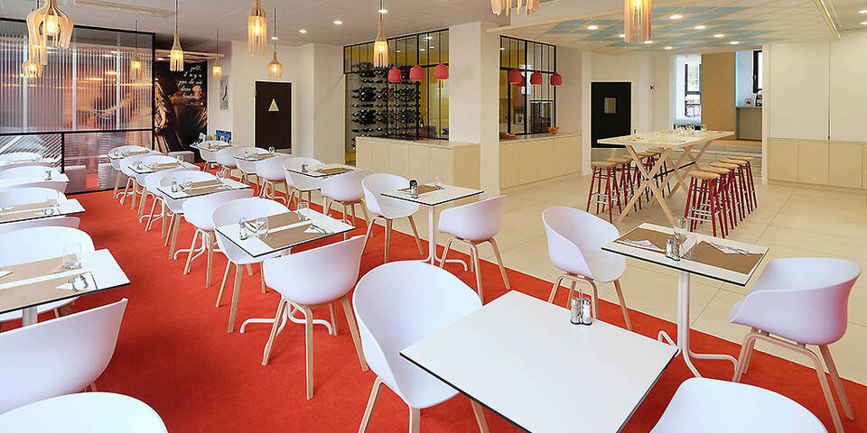 restaurant