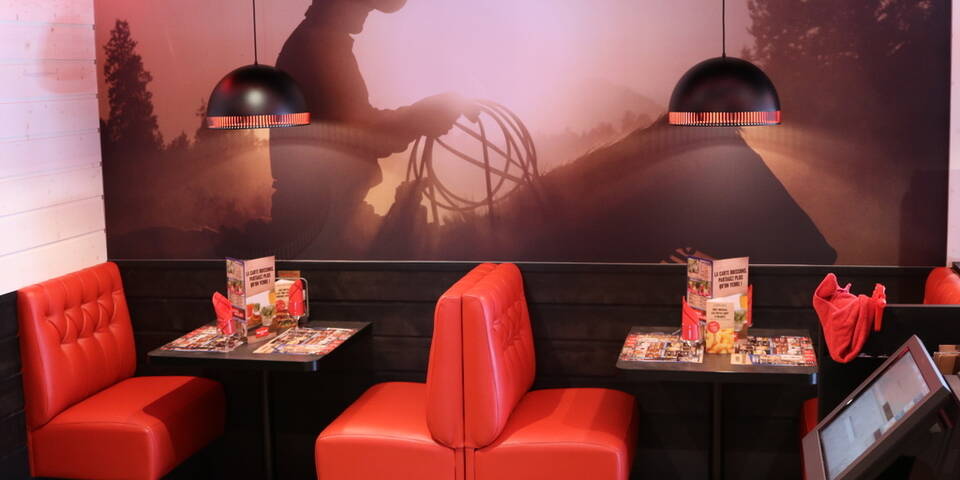 restaurant