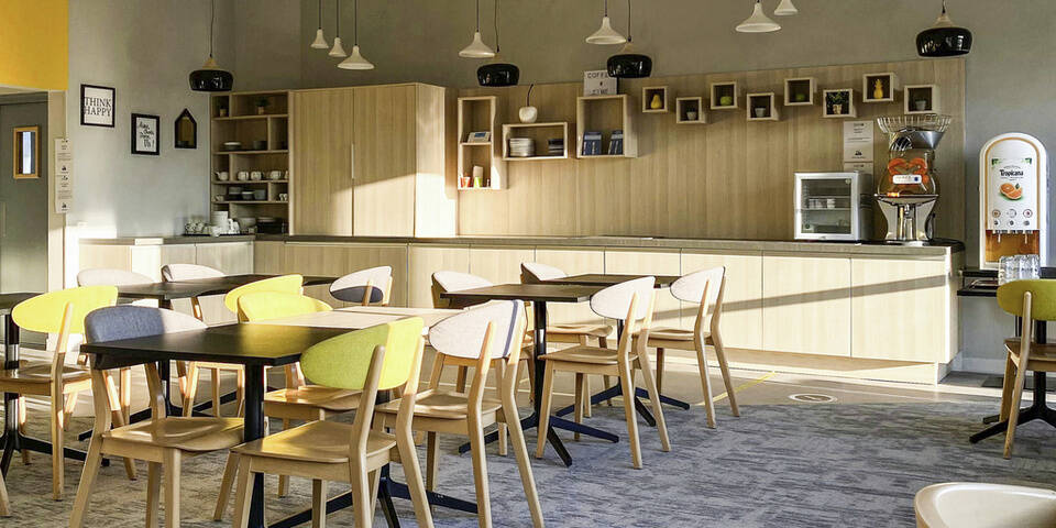 restaurant