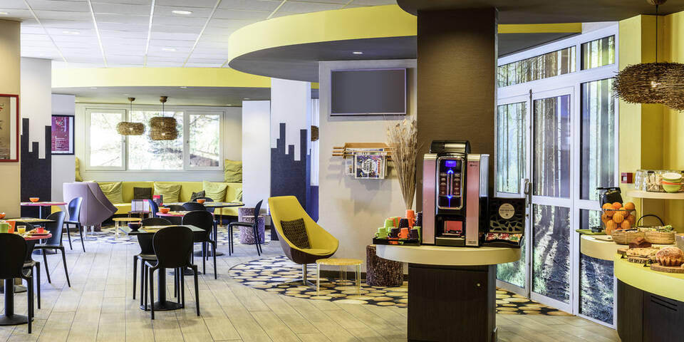 restaurant