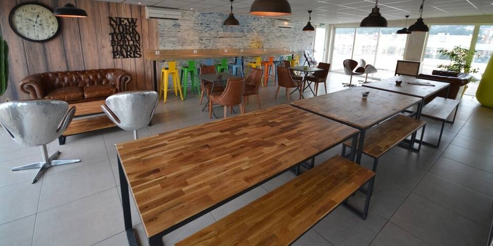 restaurant