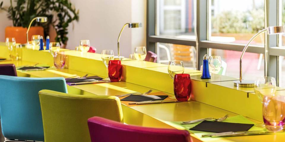 restaurant