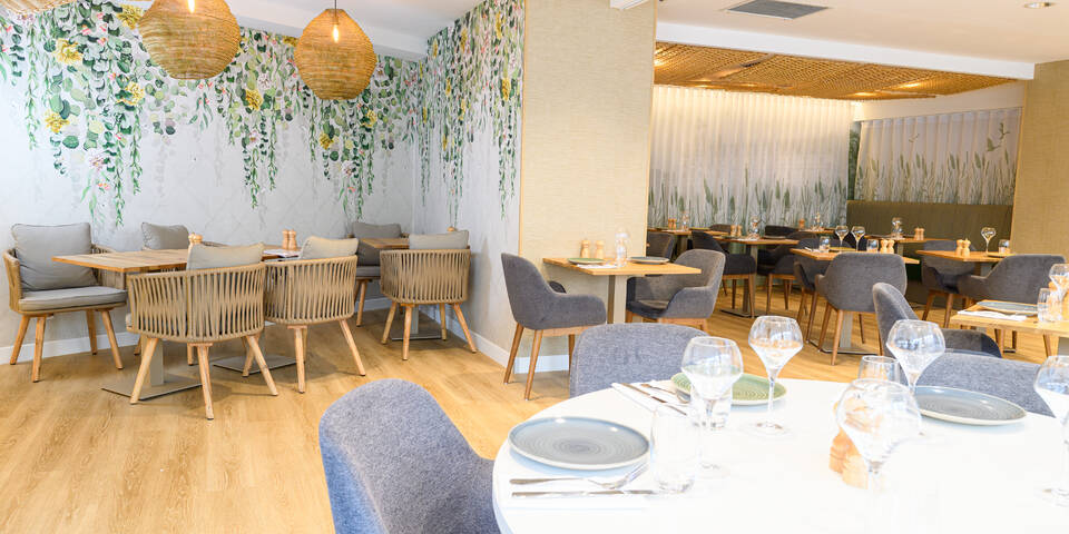 restaurant