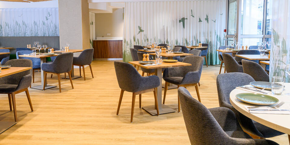 restaurant