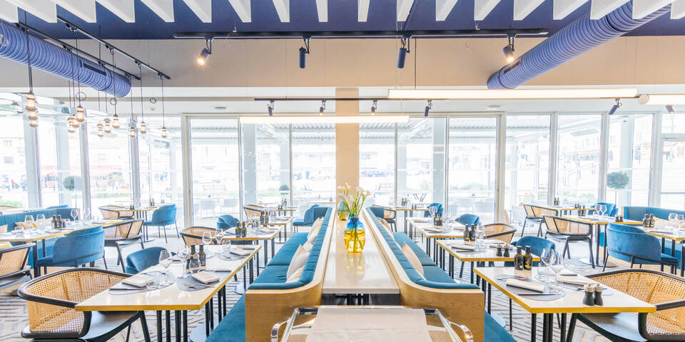 restaurant