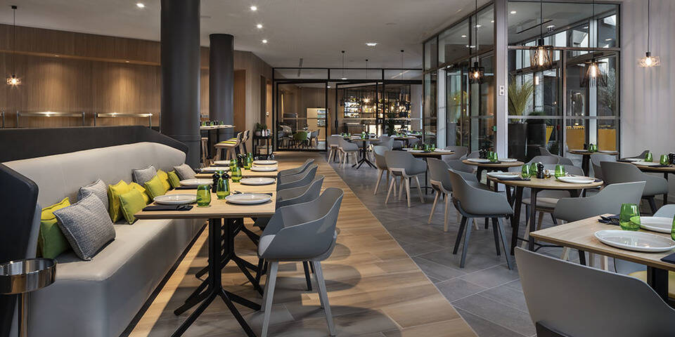 restaurant