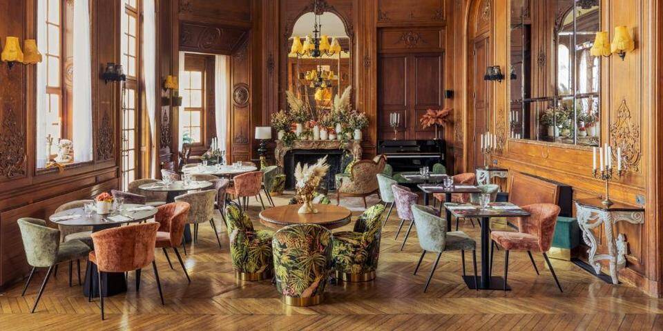 restaurant