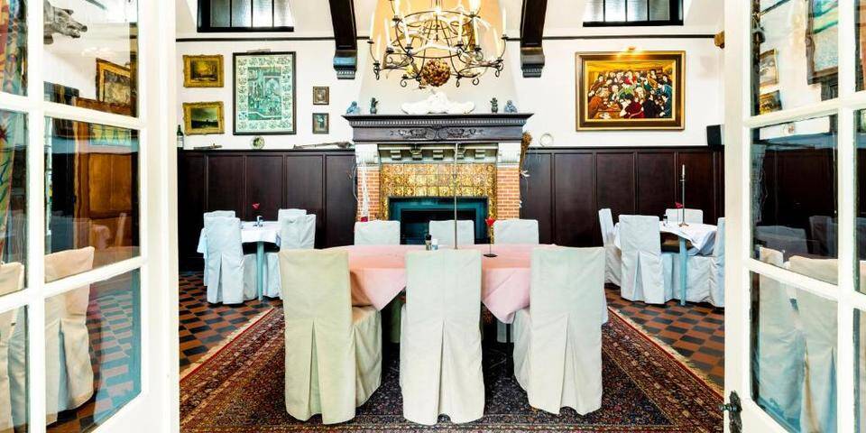 restaurant