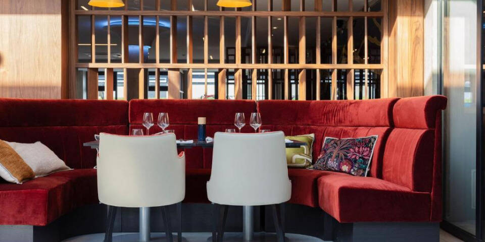 restaurant